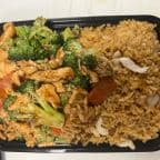 Best C9. Chicken with Broccoli (Combo Platter) in Aurora, IL